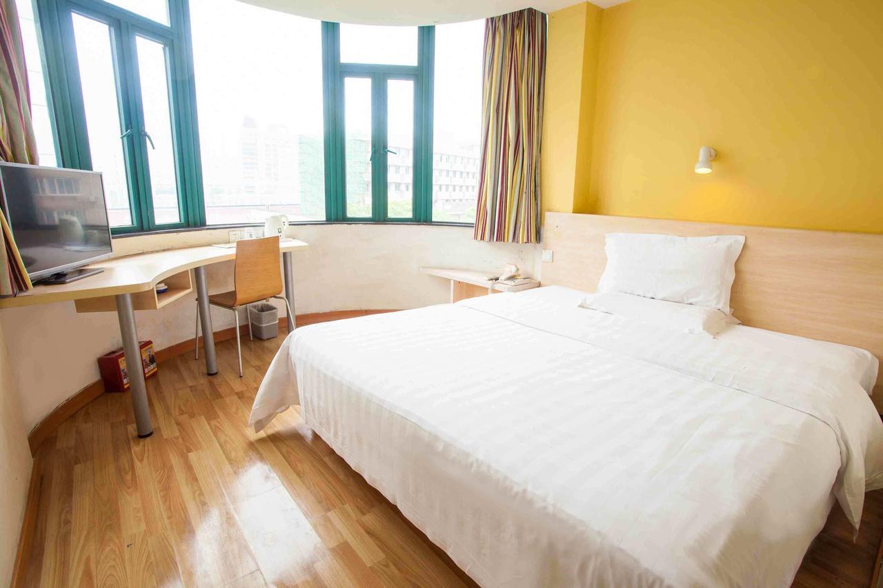 7Days Inn Changchun Renmin Avenue Pingquan Road Екстер'єр фото