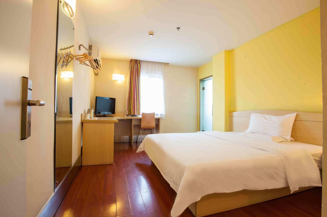 7Days Inn Changchun Renmin Avenue Pingquan Road Екстер'єр фото