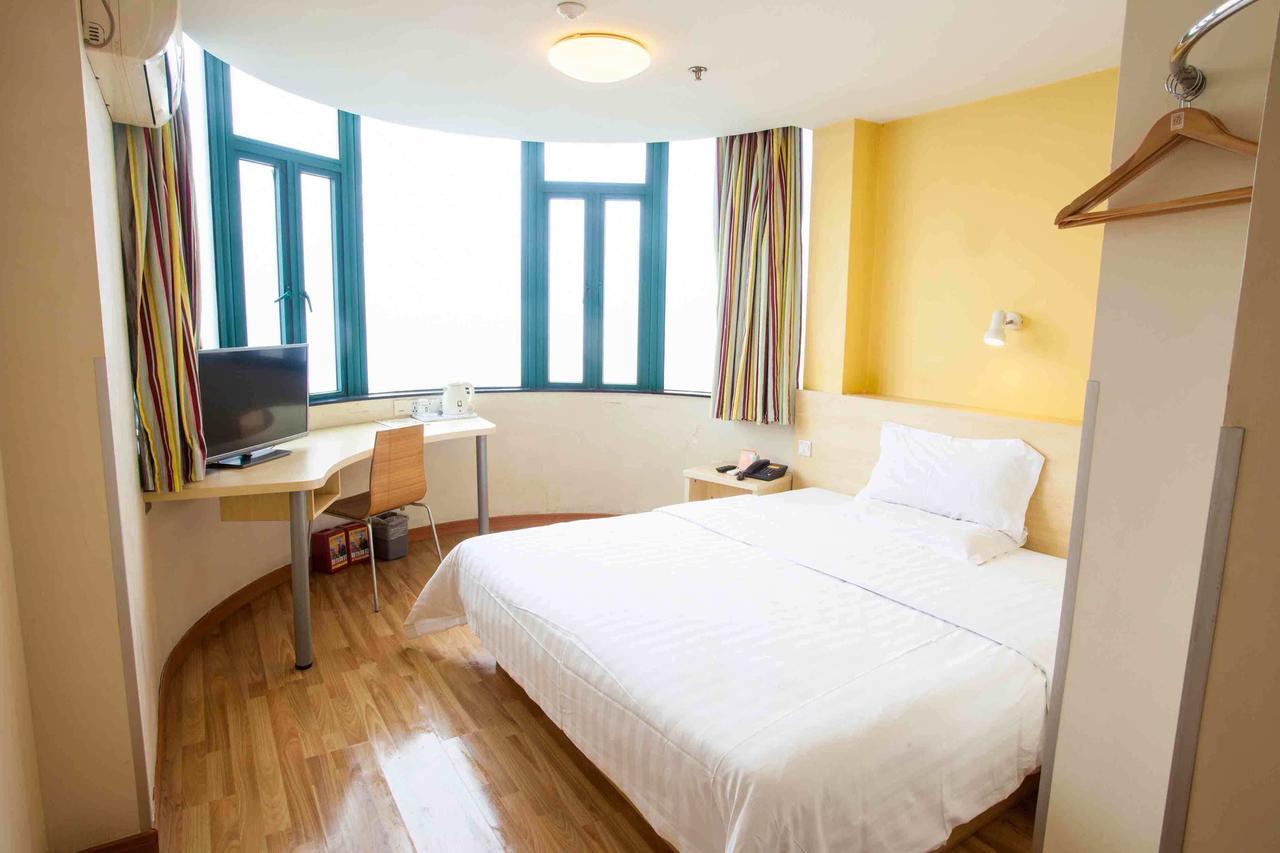 7Days Inn Changchun Renmin Avenue Pingquan Road Екстер'єр фото