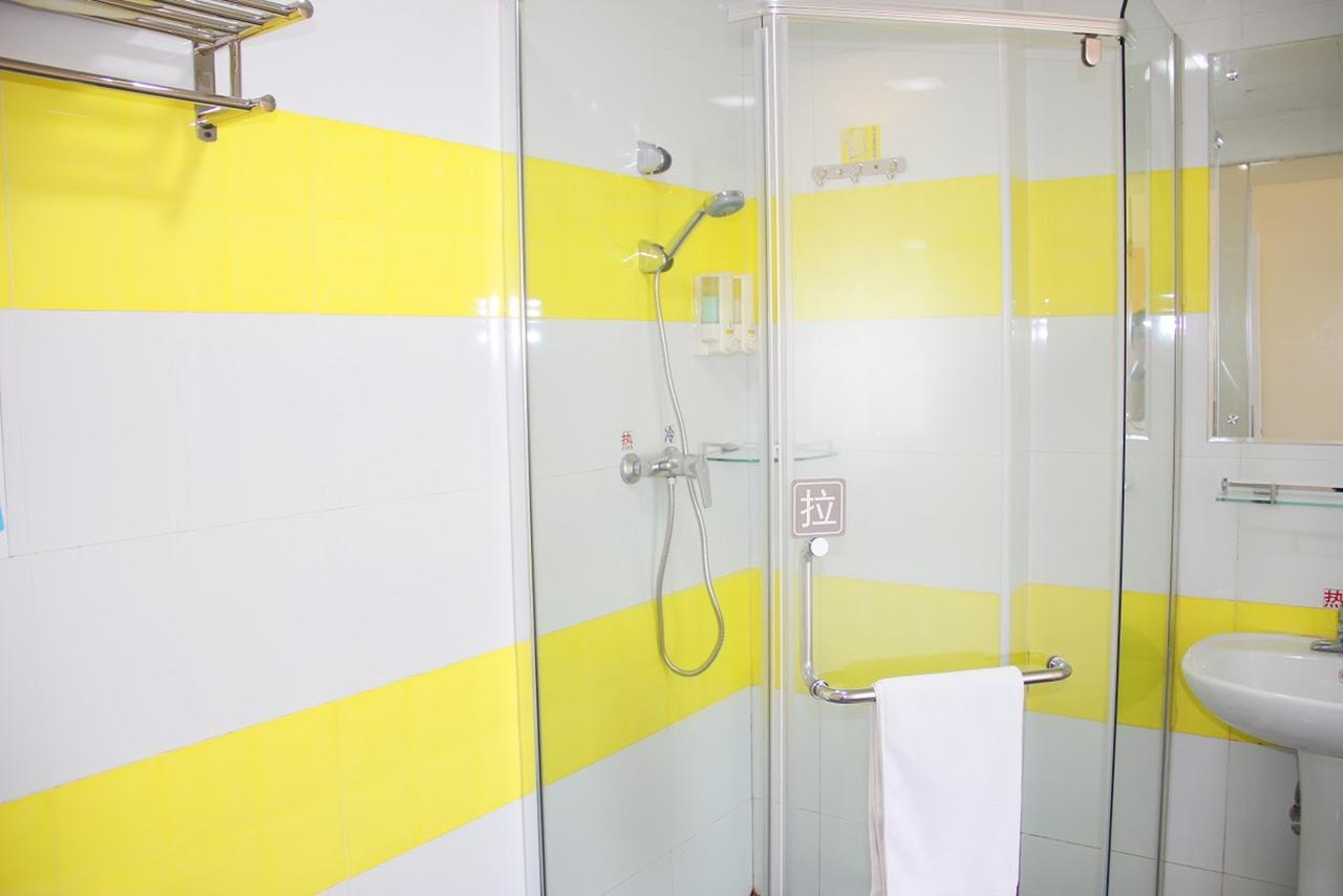 7Days Inn Changchun Renmin Avenue Pingquan Road Екстер'єр фото