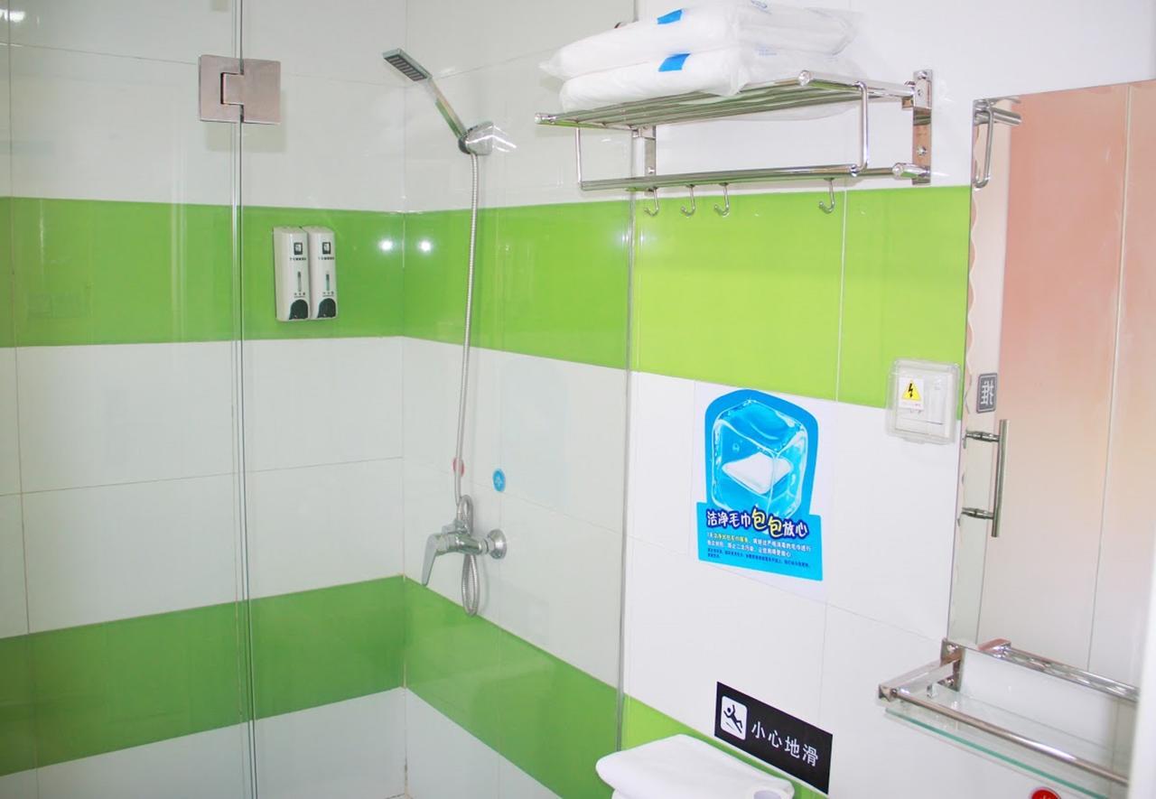 7Days Inn Changchun Renmin Avenue Pingquan Road Екстер'єр фото